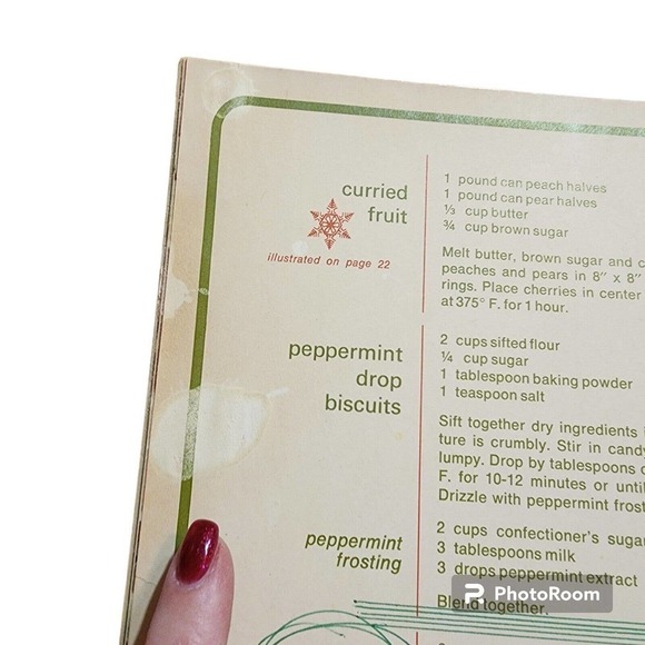 Festive Traditions 1969 Wisconsin Light & Power Company Cookbook Christmas - Picture 5 of 7